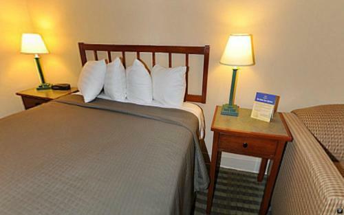 Hotel Norwood Inn And Suites Chaska