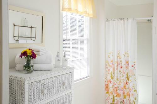 Staveleigh House Bed And Breakfast