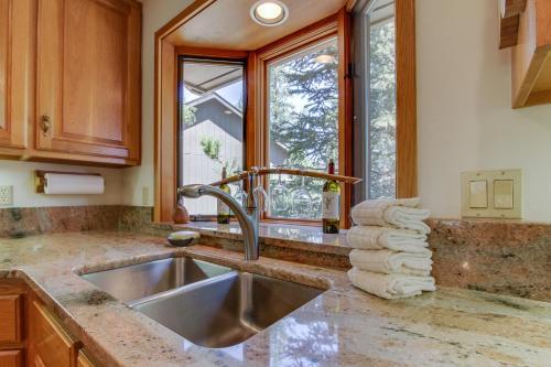 10 Todd Lane | Discover Sunriver