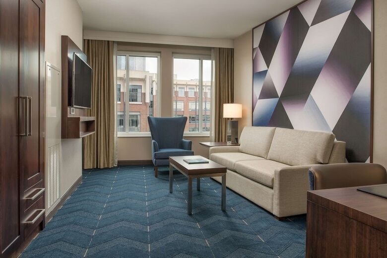 Hotel Embassy Suites By Hilton Seattle Downtown Pioneer Square