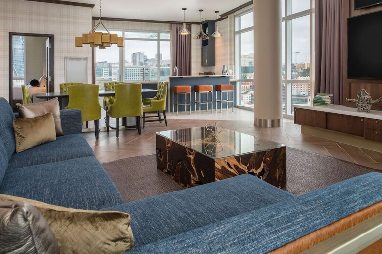 Hotel Embassy Suites By Hilton Seattle Downtown Pioneer Square