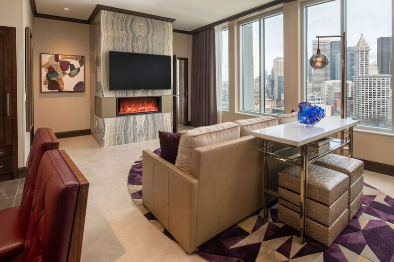 Hotel Embassy Suites By Hilton Seattle Downtown Pioneer Square