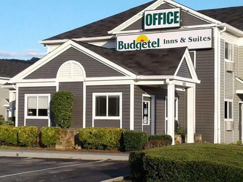 Motel Budgetel Inn & Suites-birmingham East
