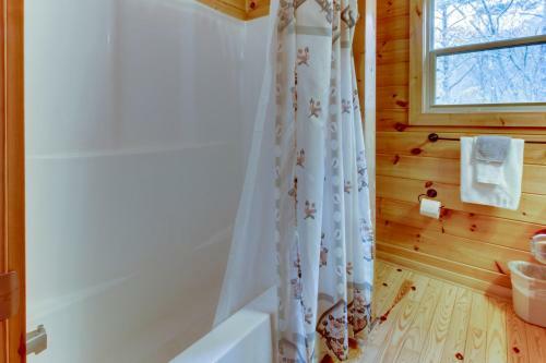 Cherokee Overlook Cabin