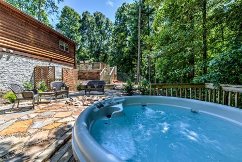 Hidden Pond Cabin