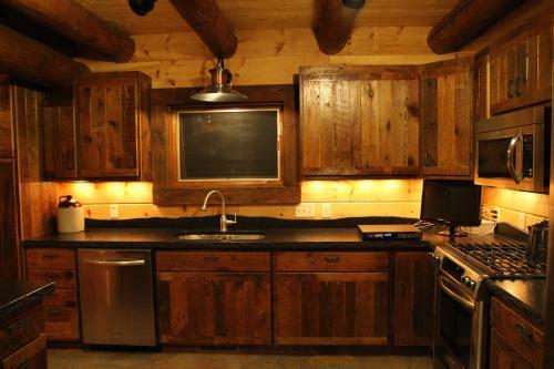 Rustic Cabin Rental
