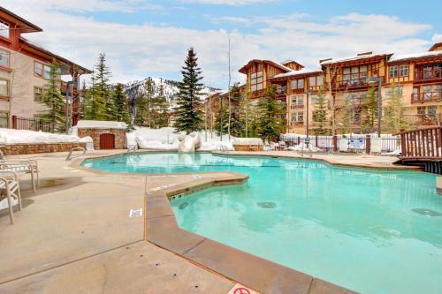 Powderhorn Lodge 209