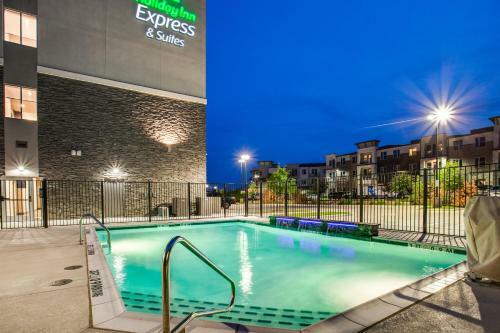 Hotel Holiday Inn Express & Suites - Denton South