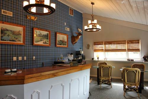 Posada High Meadows Inn
