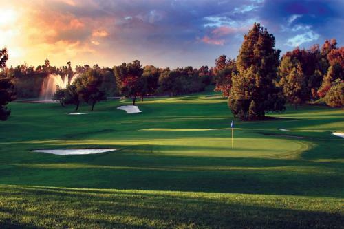 Hotel Pacific Palms Resort And Golf Club