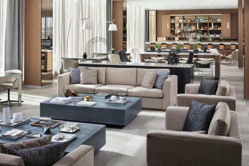 AC Hotel By Marriott Bloomington Mall Of America