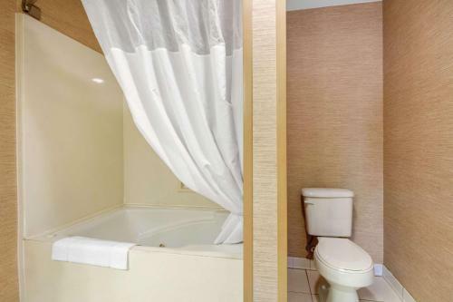 Hotel Quality Inn & Suites Benton - Draffenville