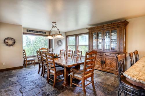 Alpine Peak Lodge