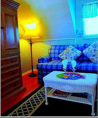 Shamrock Thistle & Crown B&B