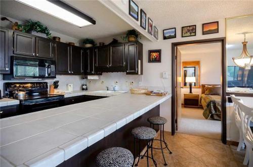 Bronze Tree Condominiums - Bt104