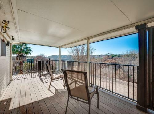 Treetop Hideaway & Venue