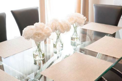 Beautiful Home! 25 Minutes To Downtown Chicago