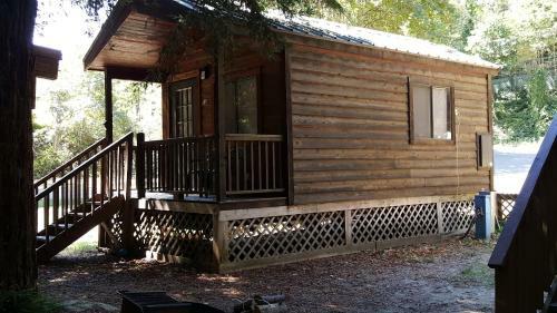 Hotel Dean Creek Resort