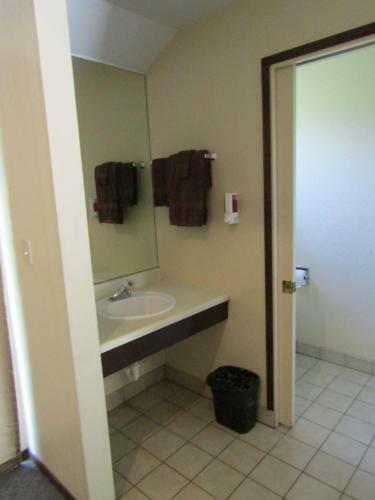 Hotel Dean Creek Resort