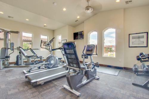 Red Rock Ranch Retreat: Paradise Village #10