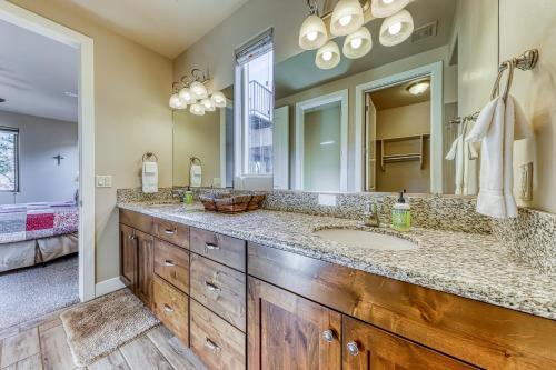 Red Rock Ranch Retreat: Paradise Village #10