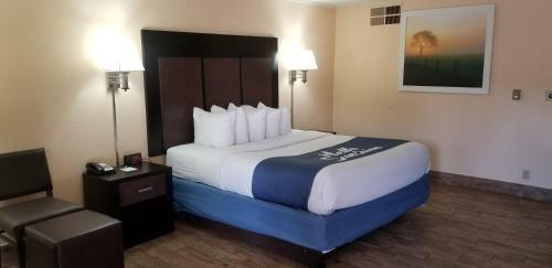 Hotel Days Inn & Suites By Wyndham Trinidad