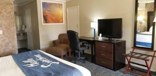 Hotel Days Inn & Suites By Wyndham Trinidad