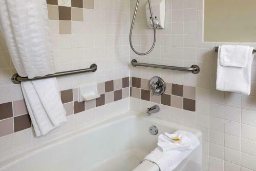 Hotel Days Inn & Suites By Wyndham Trinidad