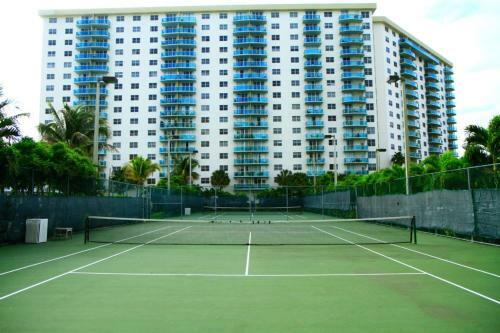 Apartamento Collins Condo #245963