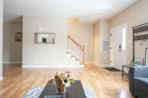 West Point Retreat 6 Bd 4 Ba
