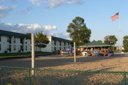 Hotel Tawas Bay Beach Resort