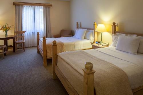 Hotel New Harmony Inn Resort And Conference Center