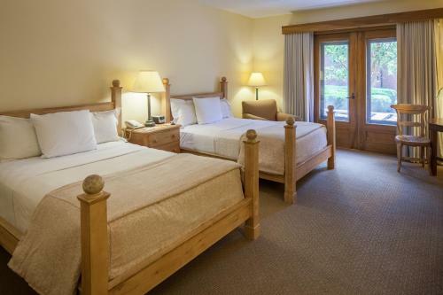 Hotel New Harmony Inn Resort And Conference Center