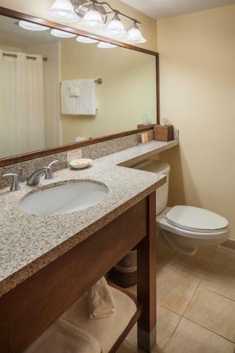Hotel New Harmony Inn Resort And Conference Center