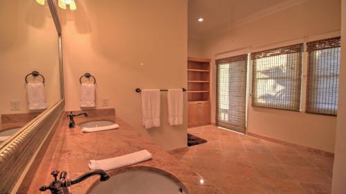 Manu Kai Home Home