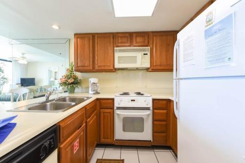 One Seagrove Place 1107