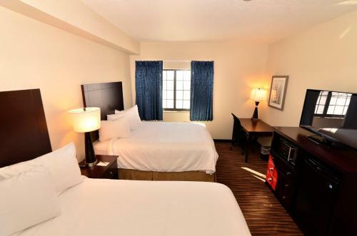 Hotel Cobblestone Inn & Suites - Holstein
