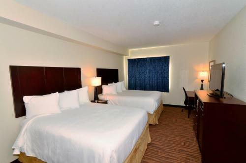Hotel Cobblestone Inn & Suites - Holstein