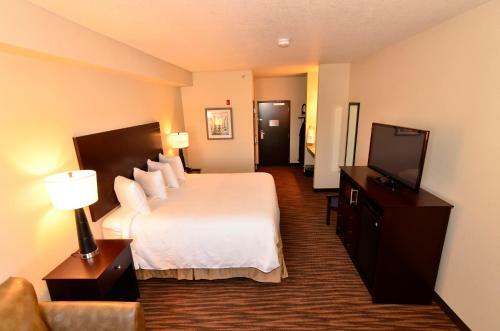 Hotel Cobblestone Inn & Suites - Holstein