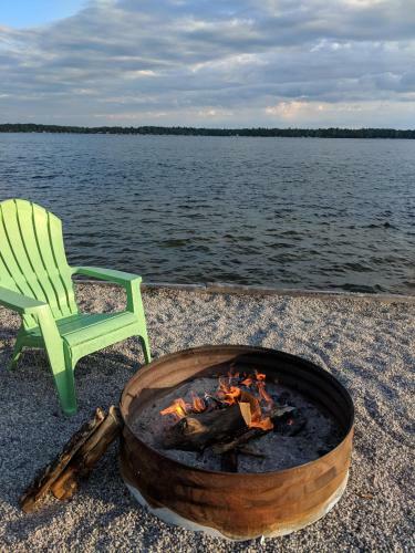 Hotel Fife Lake Lodging