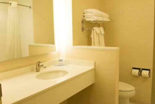 Hotel Fairfield Inn & Suites By Marriott Dickson