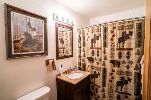 Bears Den B&B And Lodging