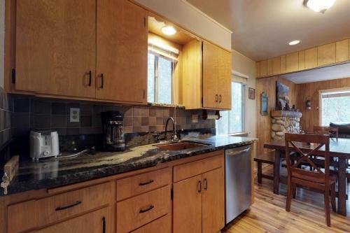 Blue Meadow Cottage