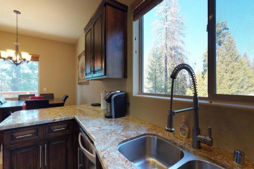 Comfort Lodge