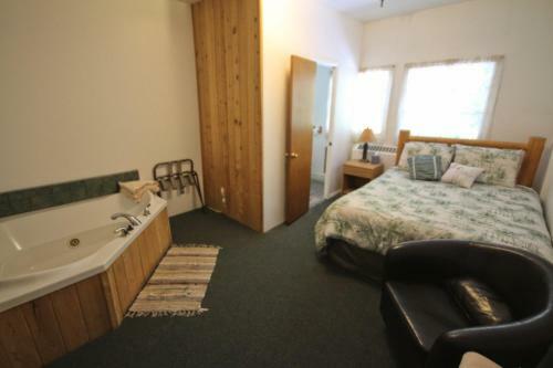 Bear Creek Lodge