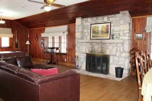 Motel Basswood Resort