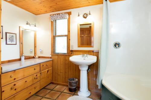 Homestead Cottages