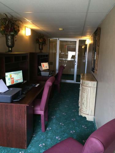 Hotel Super 8 By Wyndham Lamar