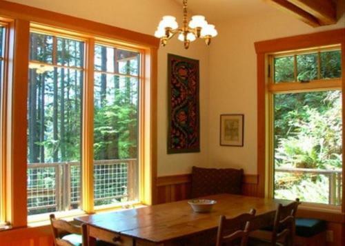 248 - Goss Lake Chalet