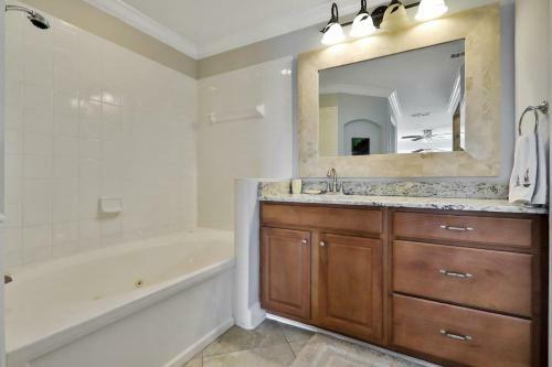Oceanview At Island Breeze